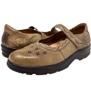 Dr. Comfort Tan Leather Loafers